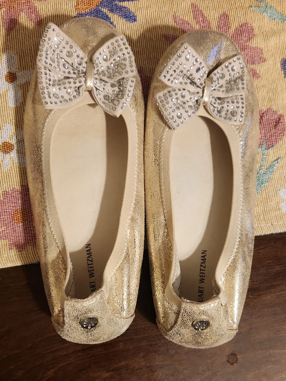 Stuart Weitzman Gold Crystal Bow Ballet Flats Girls Size 3